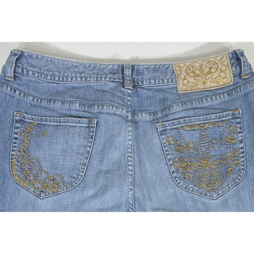 Chicos Platinum Straight Leg Jeans Size 2.5 (32x30) Embroidered‎ Back Pocket